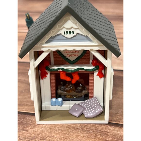 Hallmark MAGIC 1989 Our First Christmas Together Ornament Flickering QLX342U - Picture 10 of 10